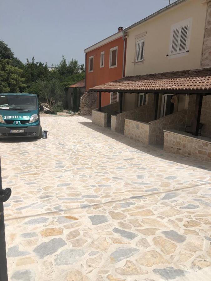 זאדאר Apartments Tonka מראה חיצוני תמונה