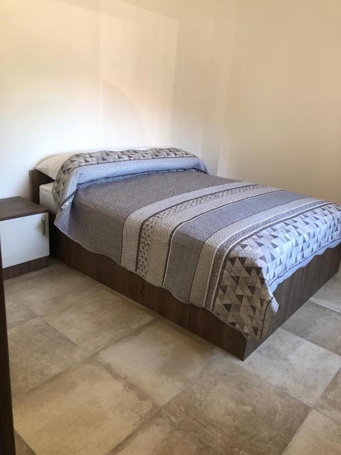 זאדאר Apartments Tonka מראה חיצוני תמונה