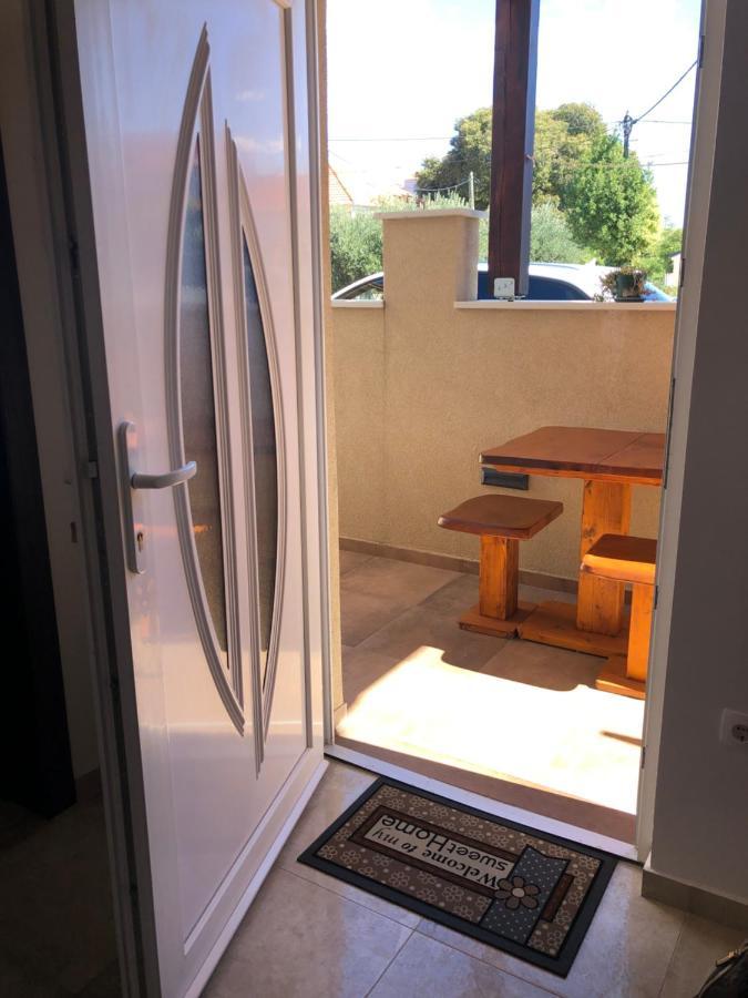זאדאר Apartments Tonka מראה חיצוני תמונה